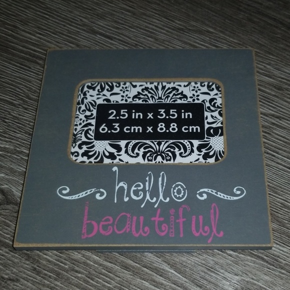 Hello Beautiful Decor Set - Picture 2 of 5